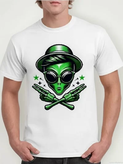 Remera Hipster Alien Verde Manos Cruzadas Aliens Fashion