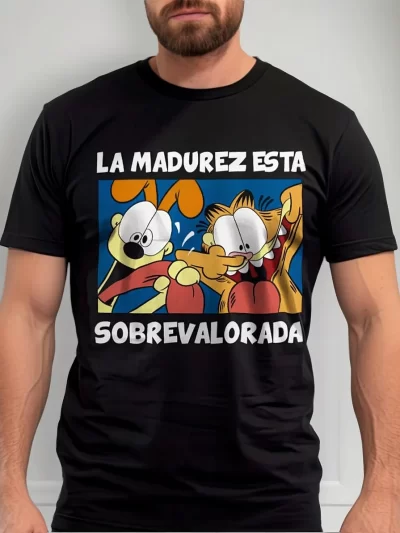 Remera Garfield La Amistad Esta Sobrevalorada